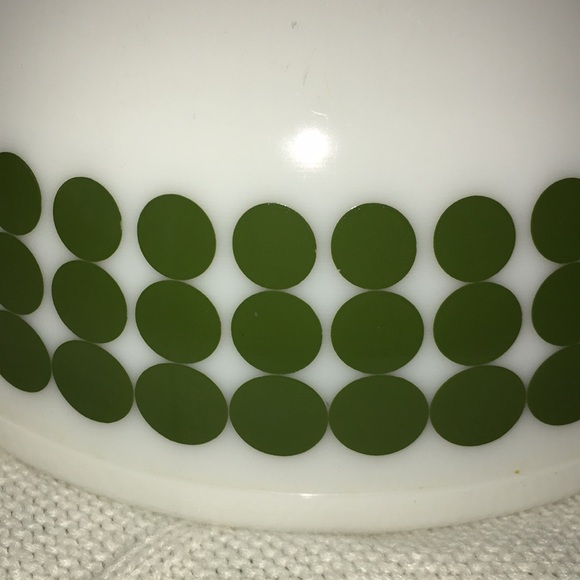 Other - Mid century Pyrexx green dot bowl Other - Mid century Pyrexx green dot bowl